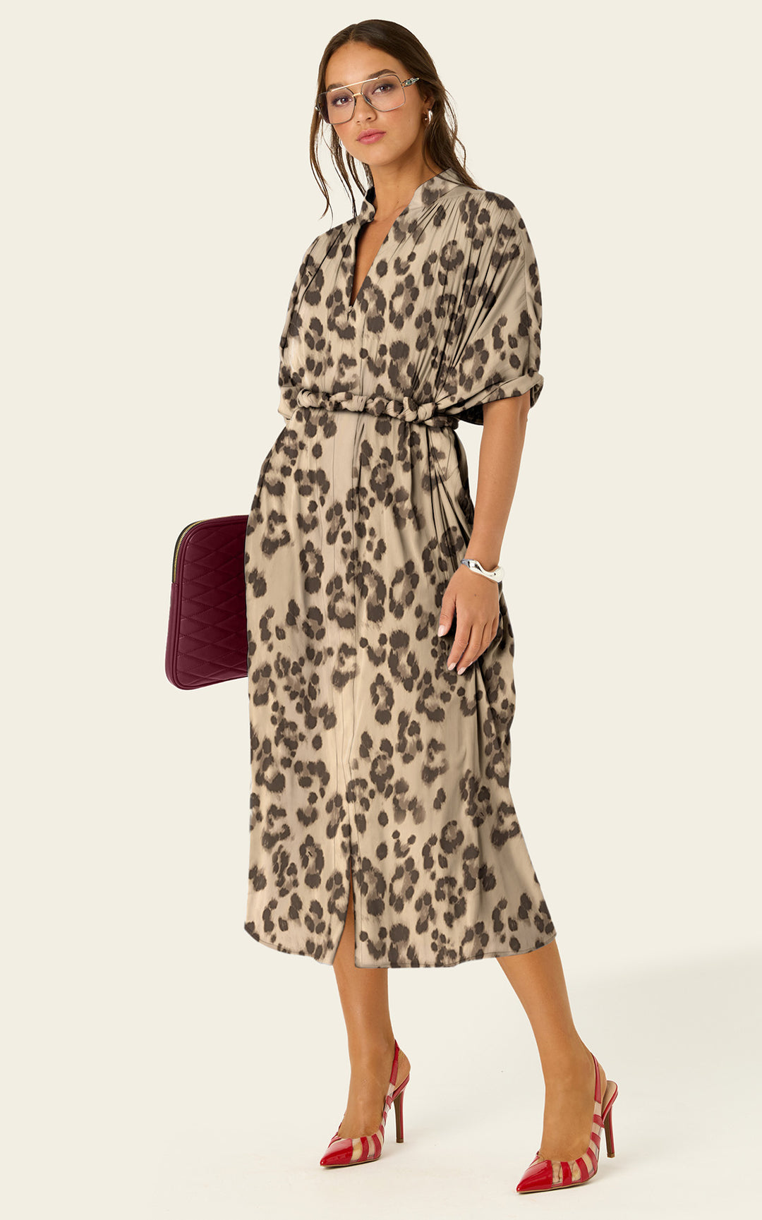 The Multiwear Shirt Dress - Snow Leopard, Grande