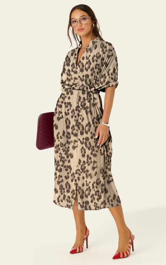 The Multiwear Shirt Dress - Snow Leopard, Grande