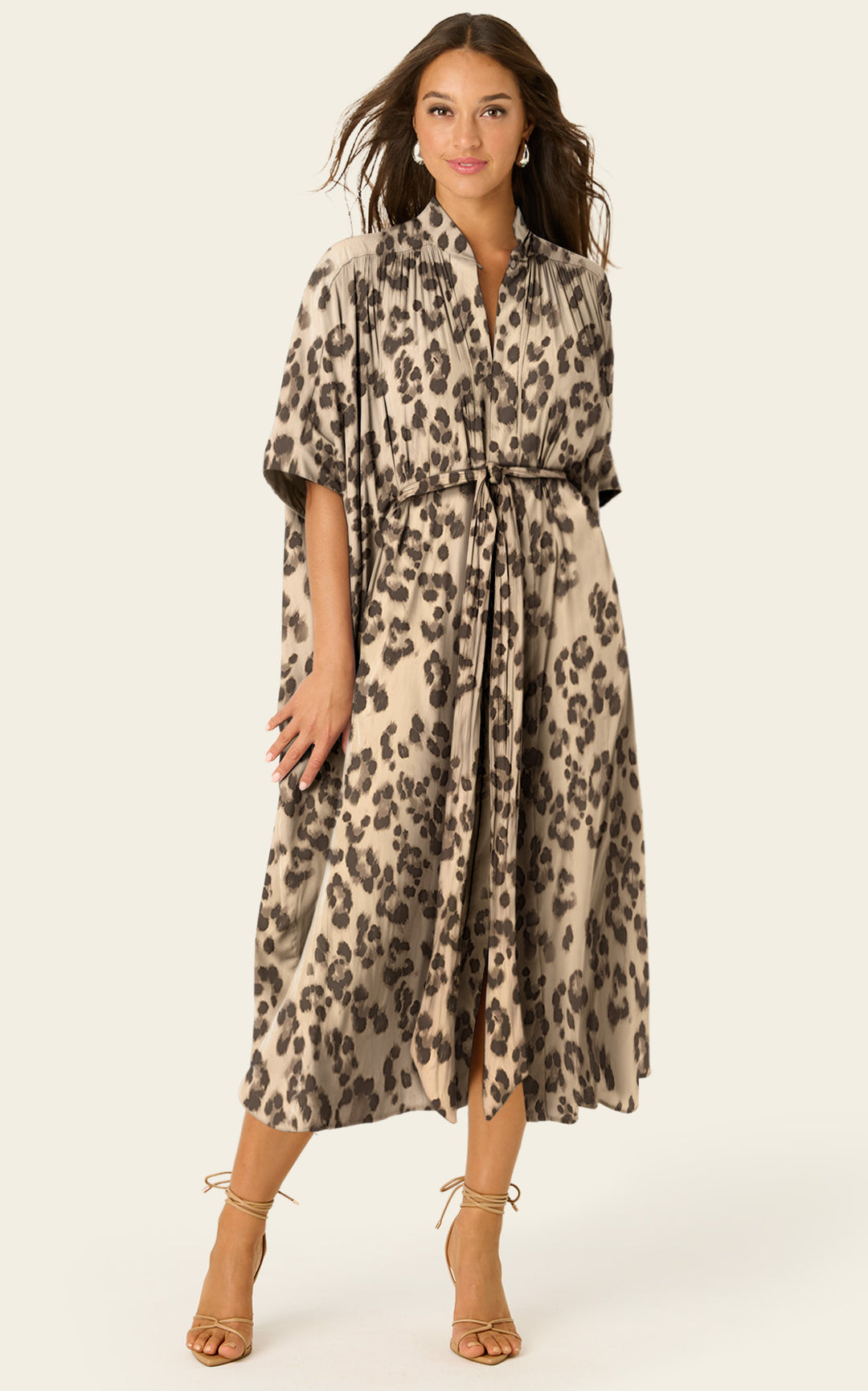 The Multiwear Shirt Dress - Snow Leopard, Grande