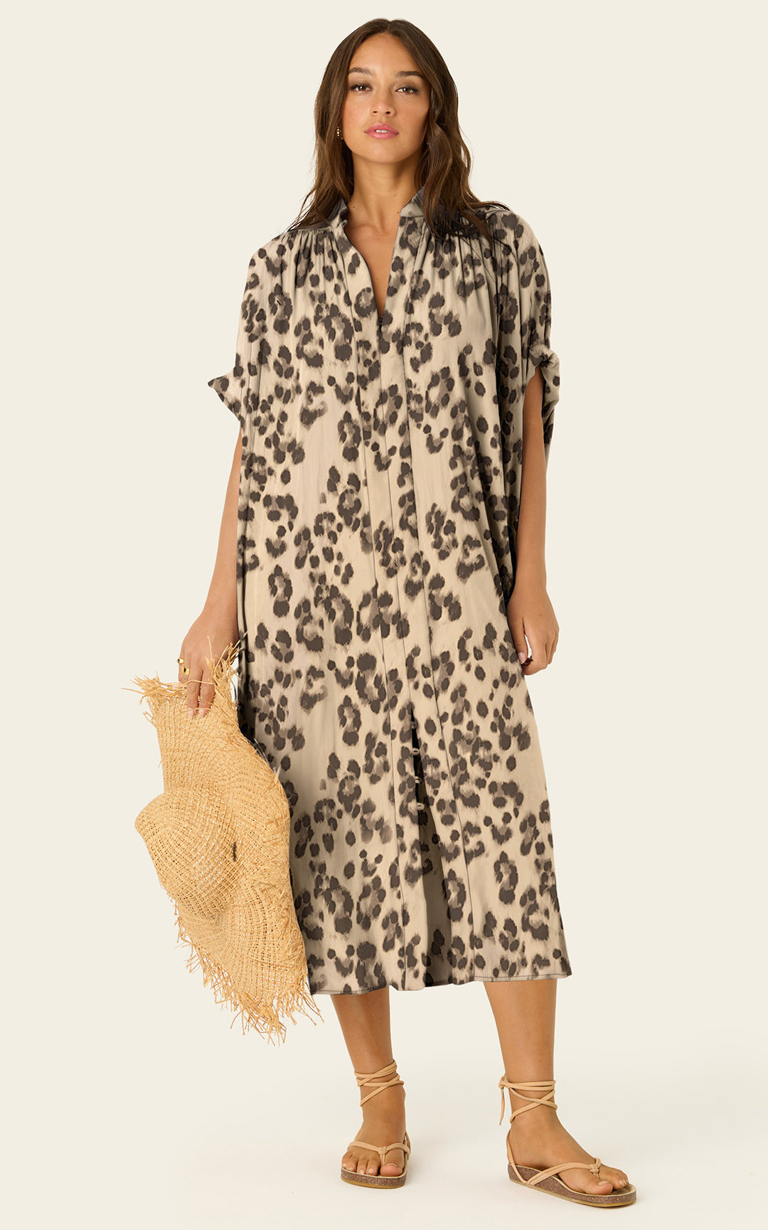 The Multiwear Shirt Dress - Snow Leopard, Grande