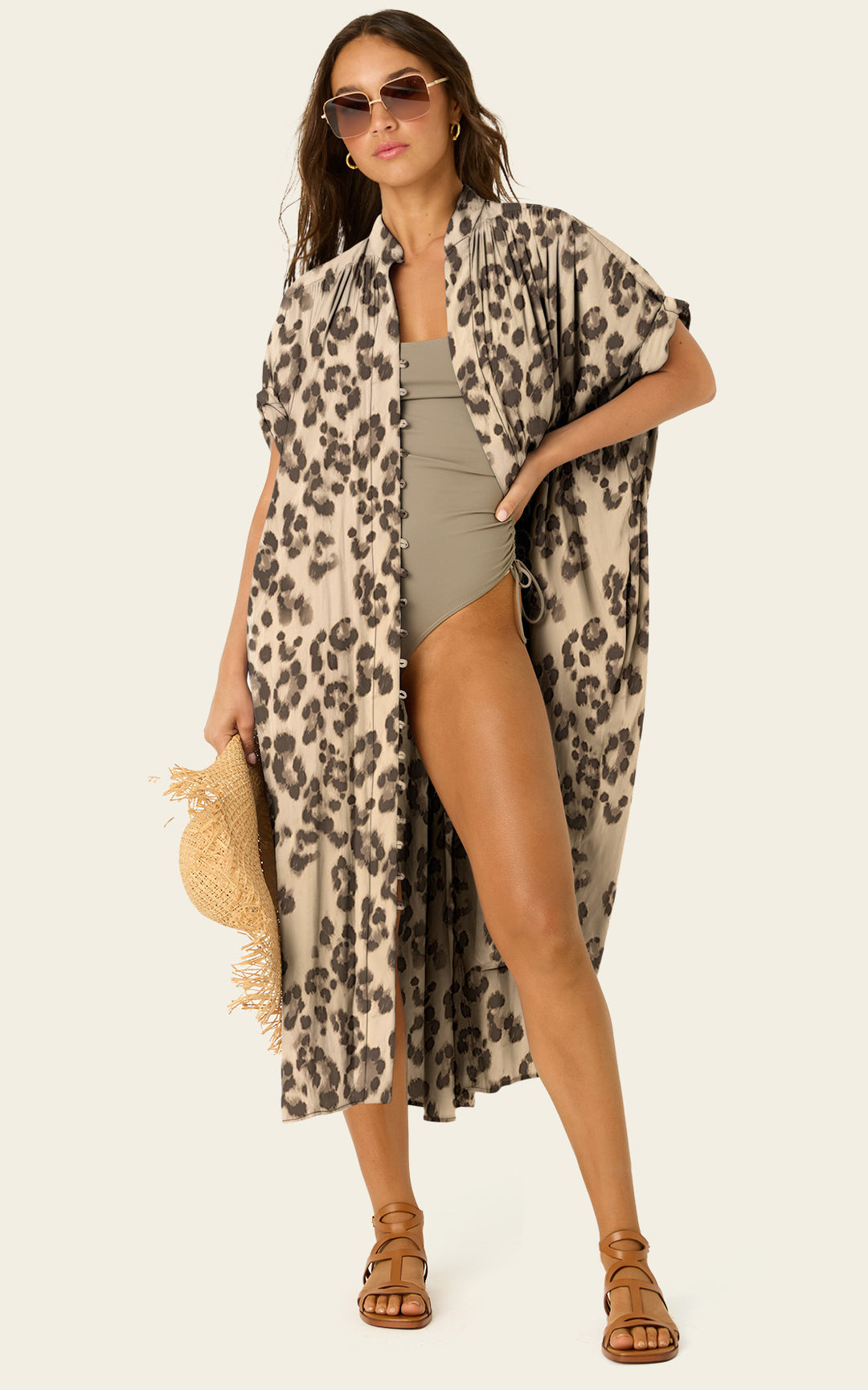 The Multiwear Shirt Dress - Snow Leopard, Grande