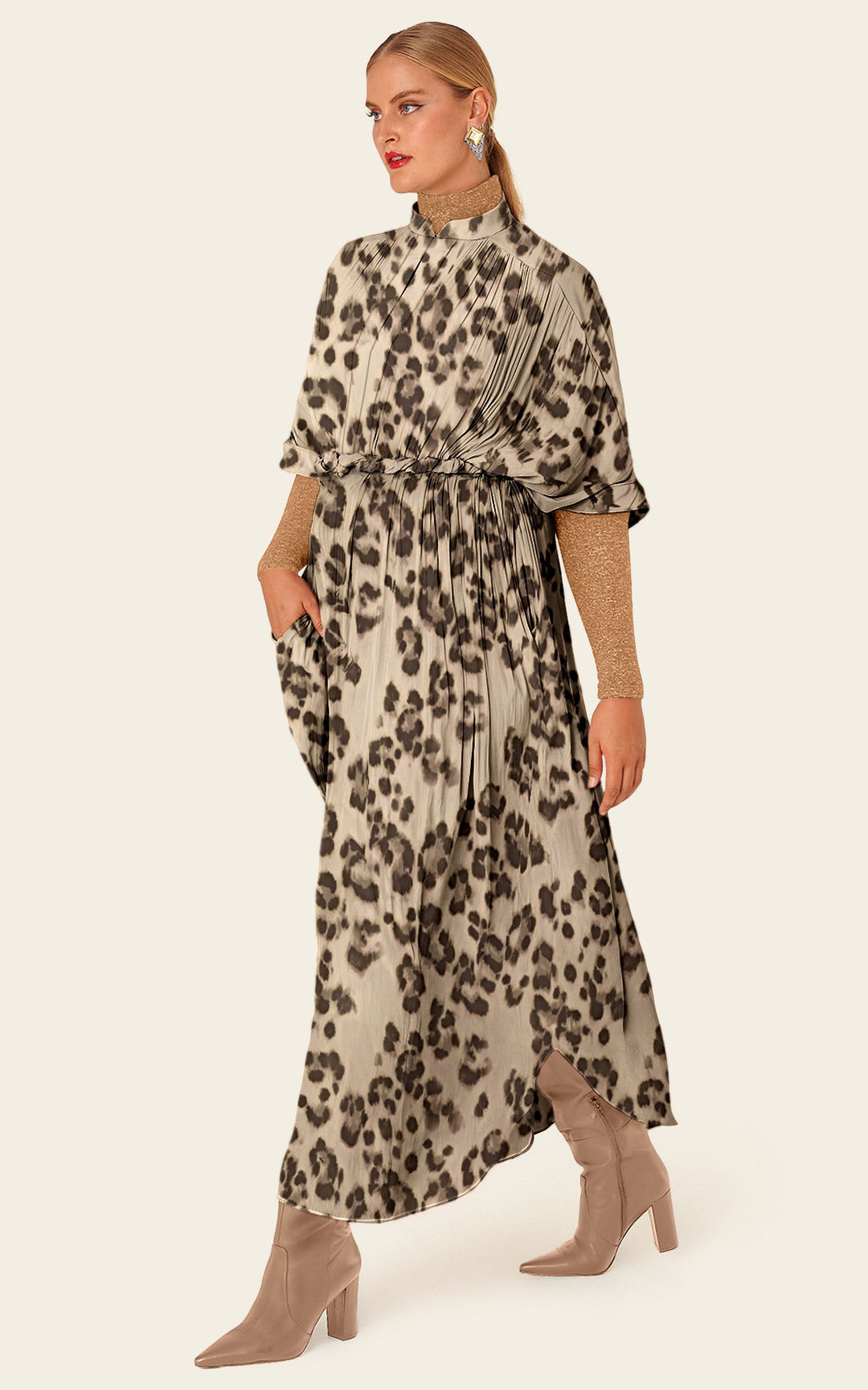 The Original Multiwear Dress - Snow Leopard, Grande